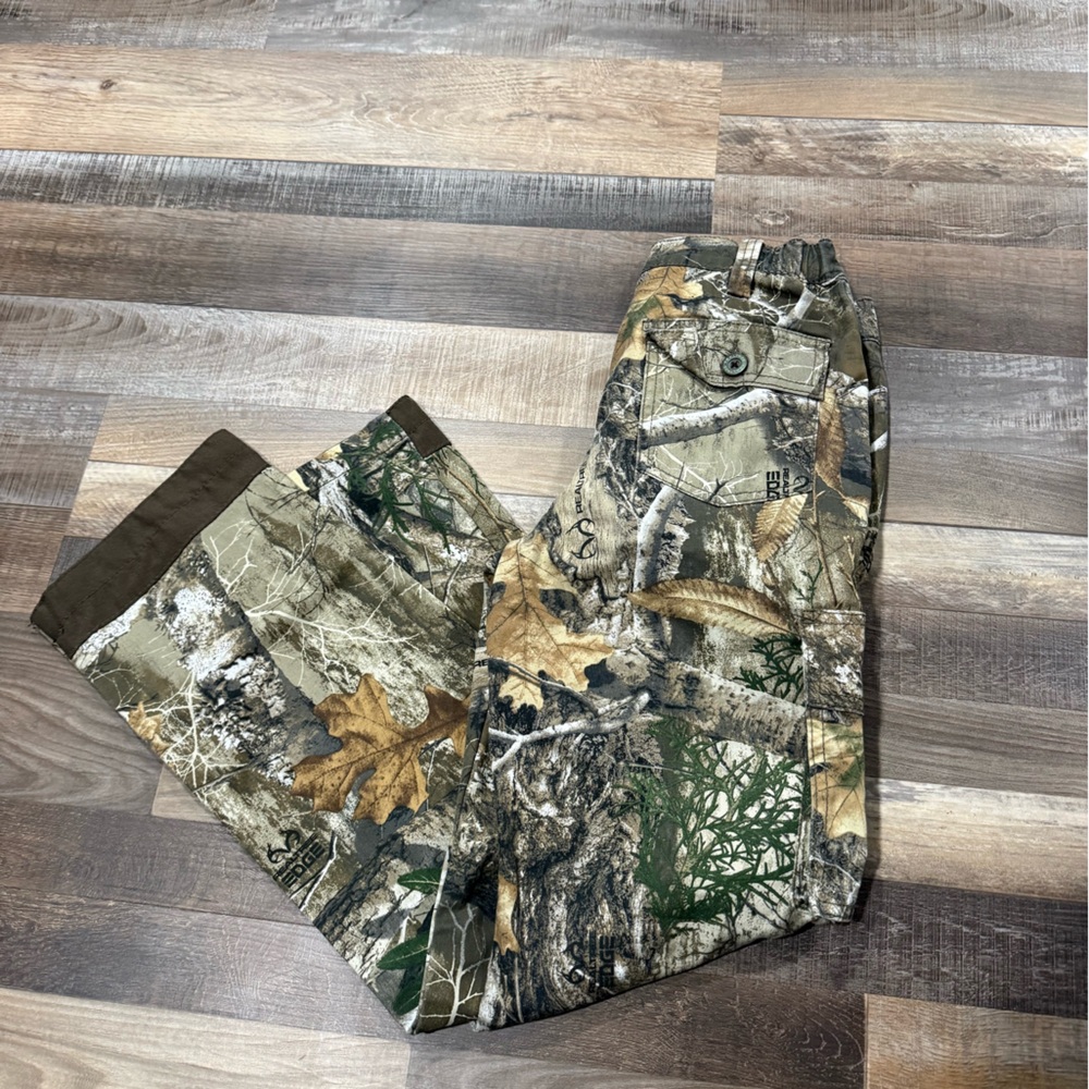 Realtree Camouflage Outdoor Pants